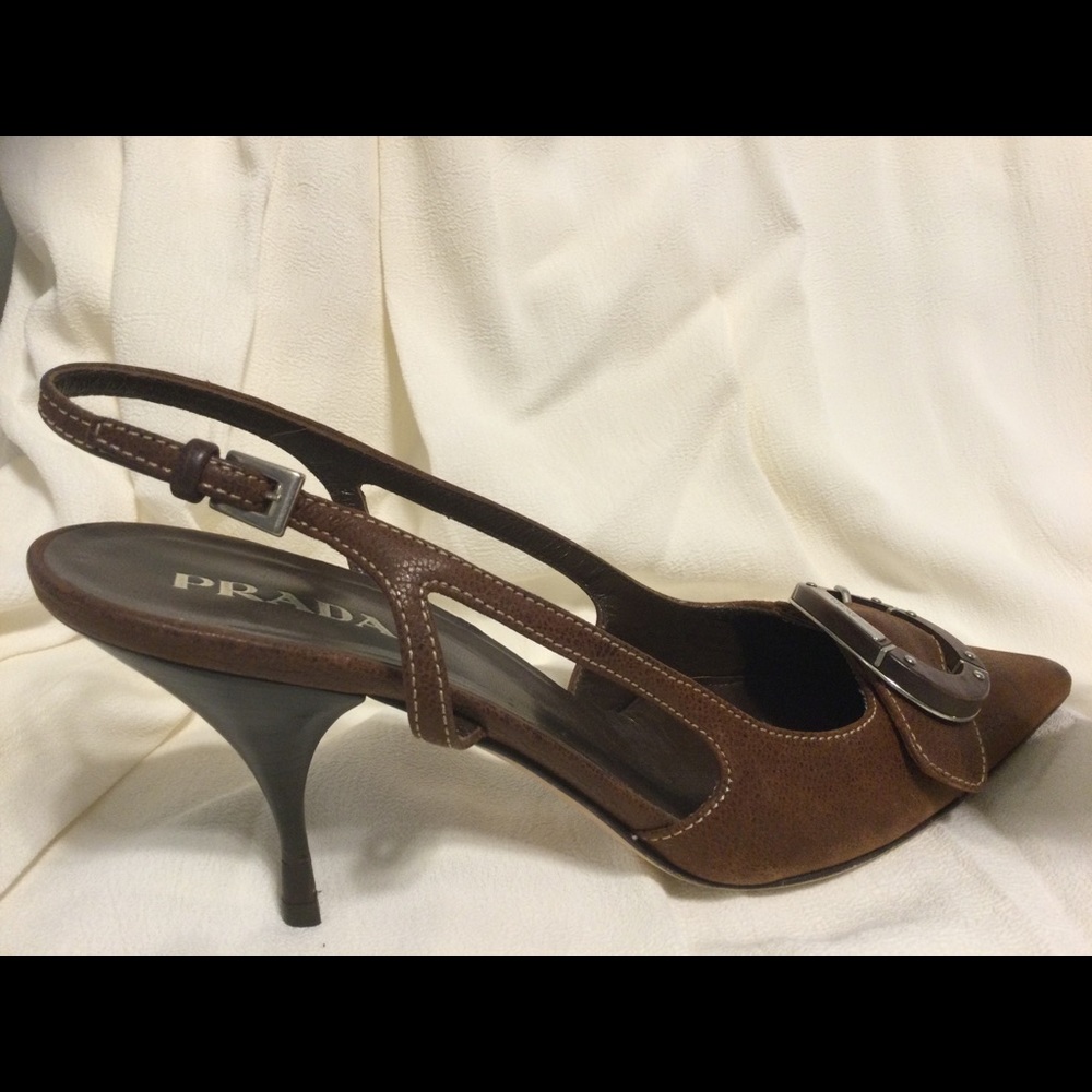 Beautiful Authentic Prada Brown Leather Slingback Heels!   Size 39.5